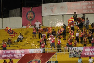 Báo động tình trạng sân Thống Nhất sụt giảm khán giả tại V-League