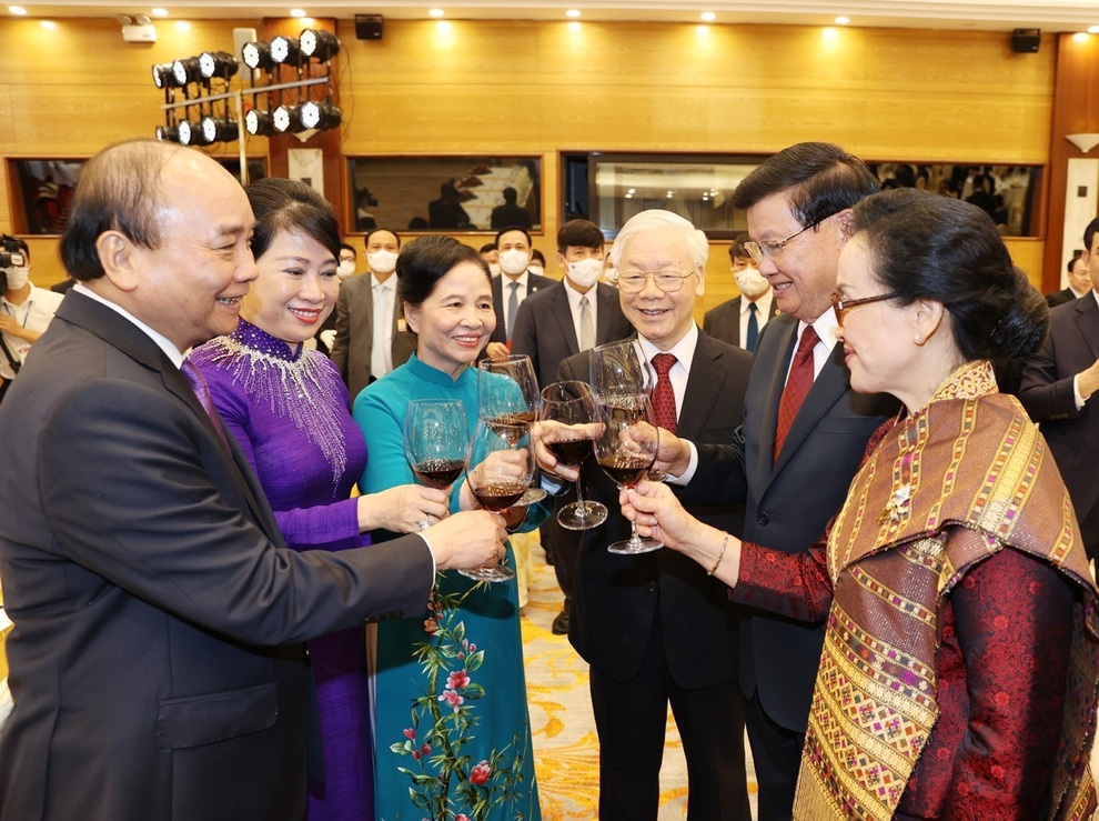 Chiêu đãi trọng thể chào mừng Tổng Bí thư, Chủ tịch nước Lào và Phu nhân - 1 Chiêu đãi trọng thể chào mừng Tổng Bí thư, Chủ tịch nước Lào và Phu nhân - 1