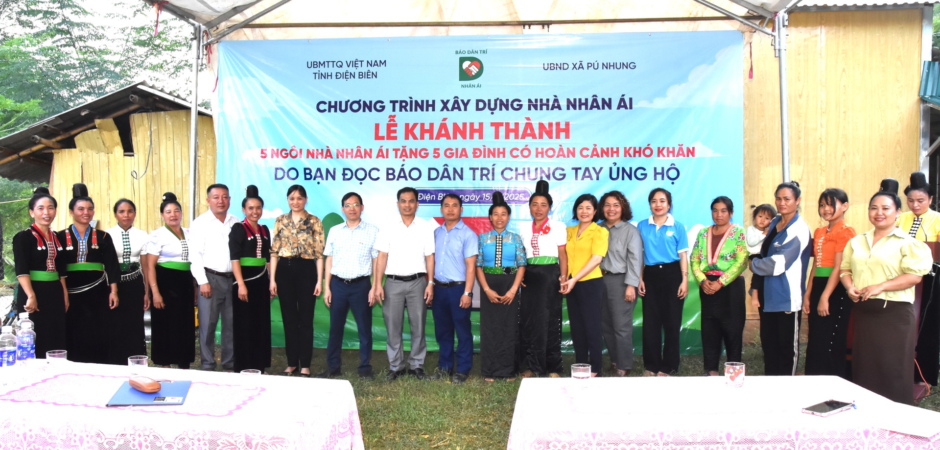 Khánh thành 5 nhà Nhân ái trong niềm phấn khởi của người dân Điện Biên - 14 Khánh thành 5 nhà Nhân ái trong niềm phấn khởi của người dân Điện Biên - 14