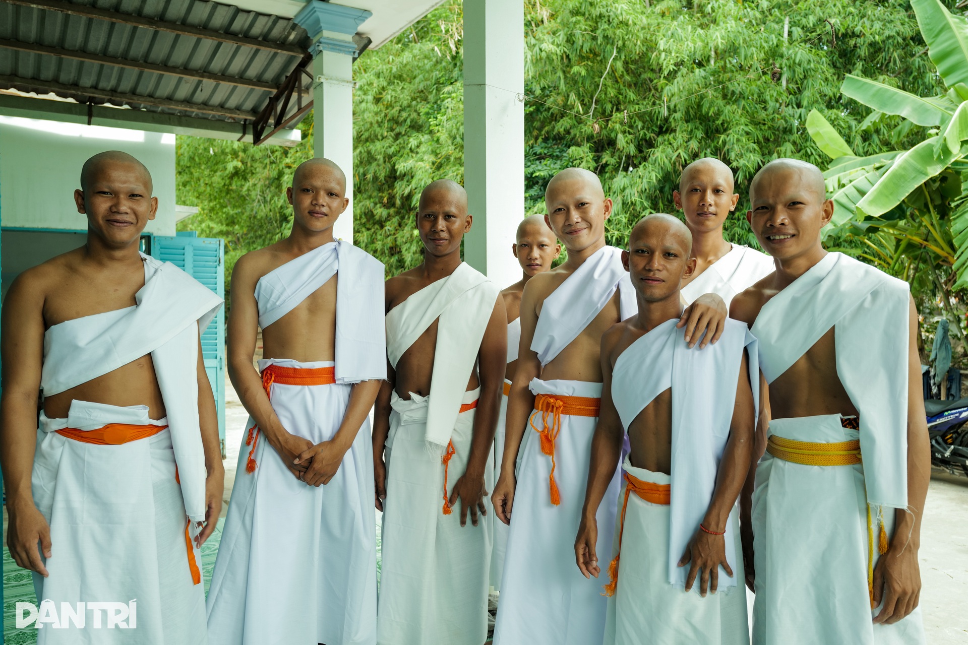 Tục đi tu báo hiếu của người Khmer ở Trà Vinh - 9