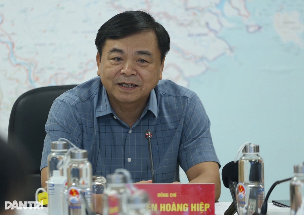 Đề xuất cho học sinh nghỉ học sáng thứ 2 để tránh bão Bualoi - 1 Đề xuất cho học sinh nghỉ học sáng thứ 2 để tránh bão Bualoi - 1