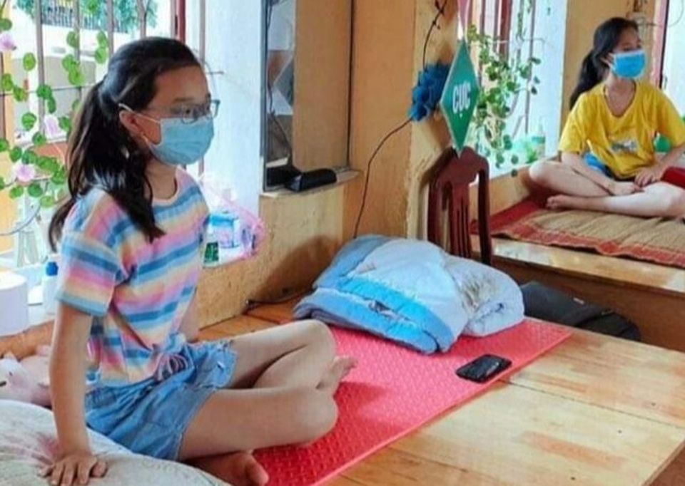 Cảm động chuyện thầy hiệu phó xin vào khu cách ly với 64 học sinh - 1 Cảm động chuyện thầy hiệu phó xin vào khu cách ly với 64 học sinh - 1