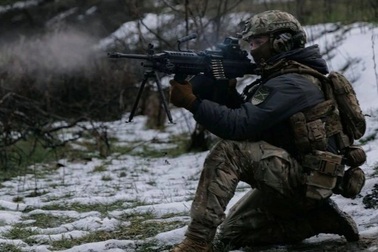 Ukraine lo ngại vì 1.500 vũ khí tạo sóng xung kích của Nga