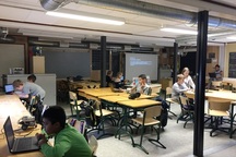 Vai trò của giáo viên thay đổi thế nào trong phương pháp dạy theo chủ đề?