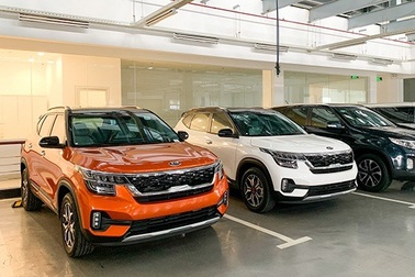 Mua xe gầm cao đô thị: Khách Việt chuộng Kia Seltos và Corolla Cross