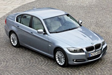 Giá xe BMW 335d và X5 xDrive35d ở Mỹ