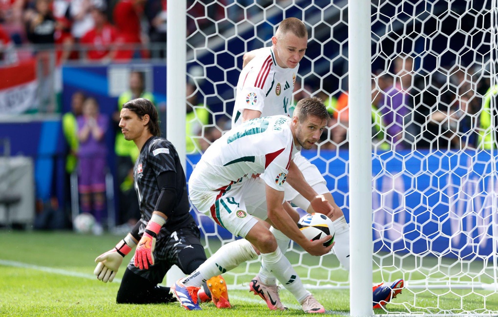 Thụy Sĩ thắng thuyết phục trước Hungary - 2
