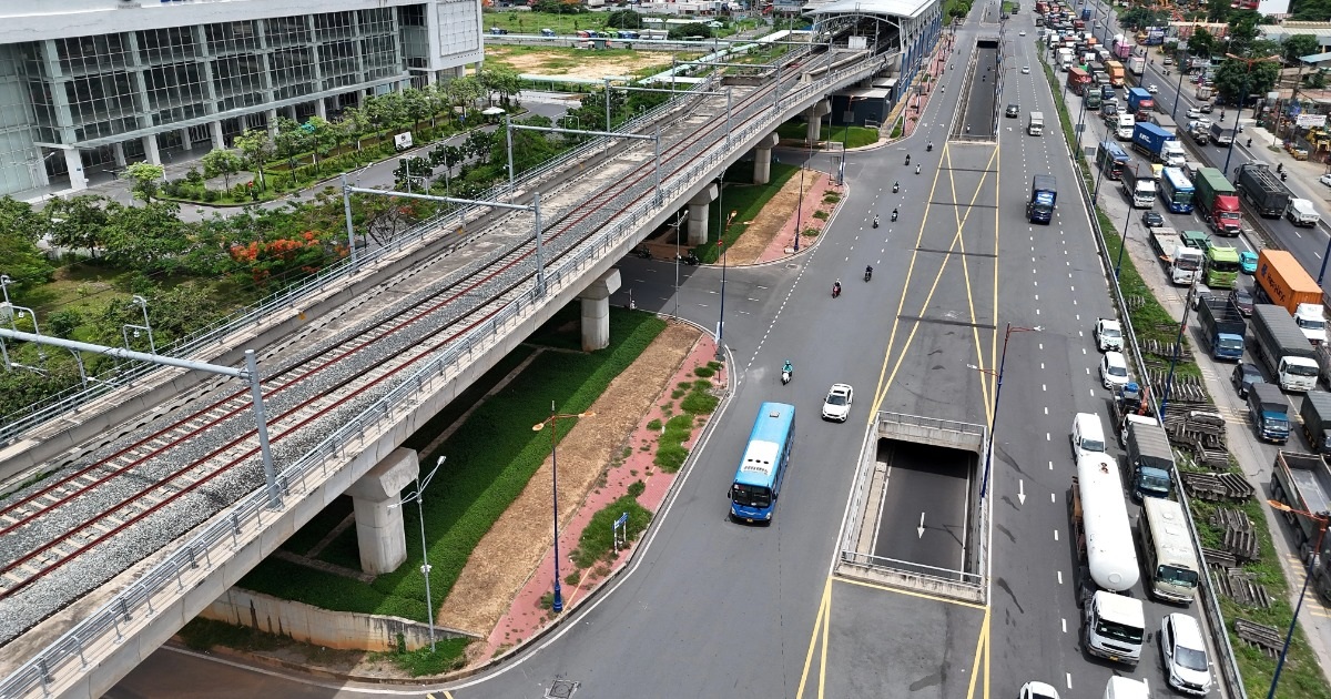 Bố trí xe đưa cán bộ Bình Dương, Bà Rịa - Vũng Tàu đến TPHCM làm việc