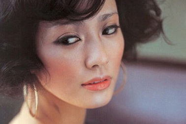 Son Tae Young làm bà mẹ độc thân