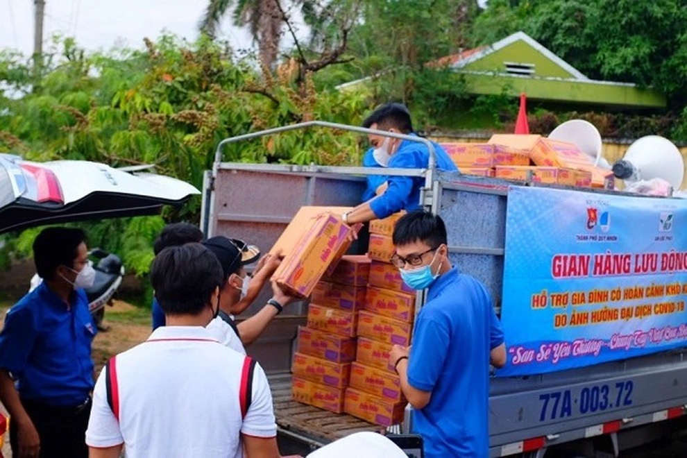 Bình Định: Gian hàng lưu động miễn phí đến với người dân vùng phong tỏa - 2 Bình Định: Gian hàng lưu động miễn phí đến với người dân vùng phong tỏa - 2