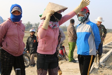 "Chuyện lạ" ở dự án trăm tỷ: Thiếu nước do… lúa cần nhiều nước (!?)