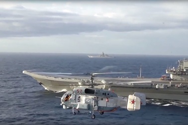 Nga công bố video tàu sân bay tác chiến ở ngoài khơi Syria