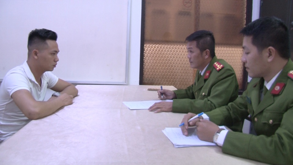 Truy quét 2 nhóm tín dụng “đen” cho vay nặng lãi đến… 730%/năm - 5 Truy quét 2 nhóm tín dụng “đen” cho vay nặng lãi đến… 730%/năm - 5
