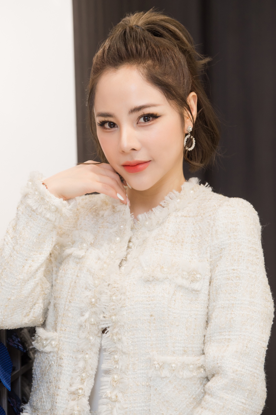 Huỳnh Anh và bạn gái MC hơn 6 tuổi lộ diện sau tin đồn rạn nứt - 3 Huỳnh Anh và bạn gái MC hơn 6 tuổi lộ diện sau tin đồn rạn nứt - 3