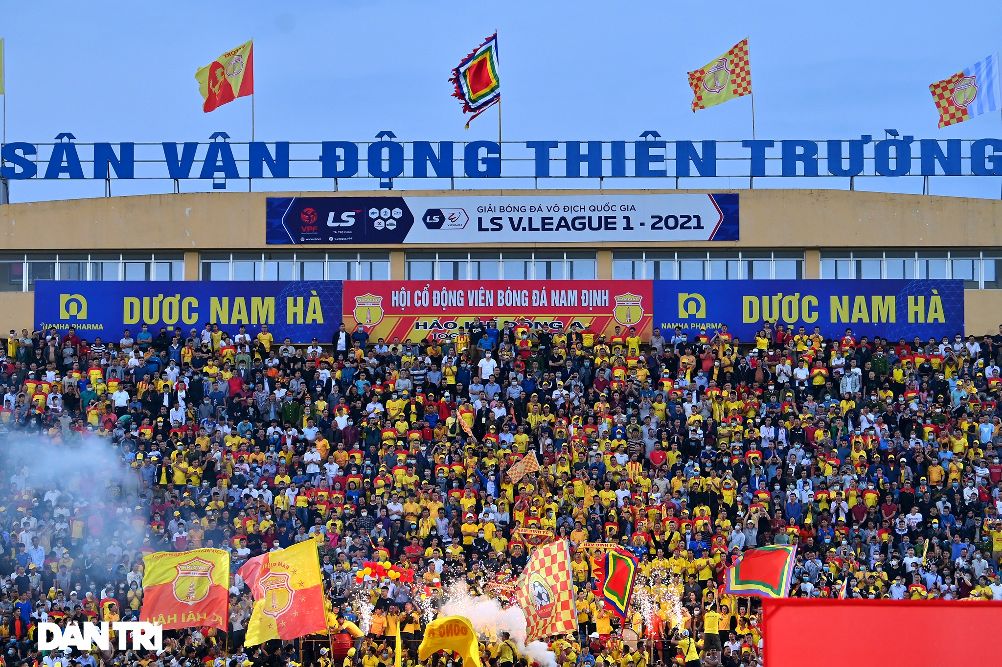 Chảo lửa Thiên Trường và niềm ước ao của bóng đá thế giới - 1 Chảo lửa Thiên Trường và niềm ước ao của bóng đá thế giới - 1