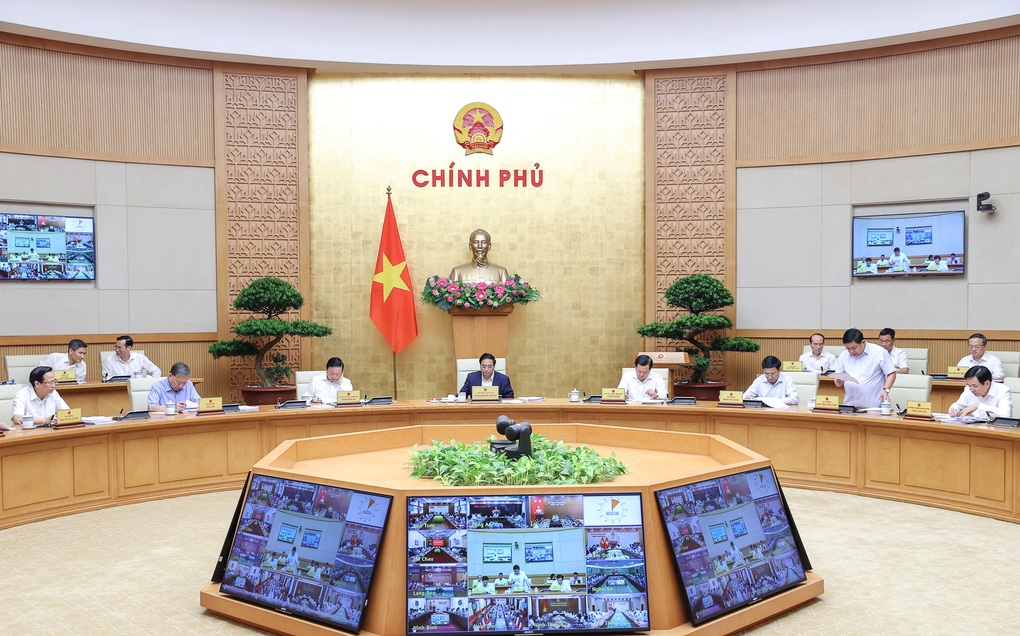 Thủ tướng chào mừng tân Bộ trưởng lần đầu dự phiên họp Chính phủ - 2 Thủ tướng chào mừng tân Bộ trưởng lần đầu dự phiên họp Chính phủ - 2
