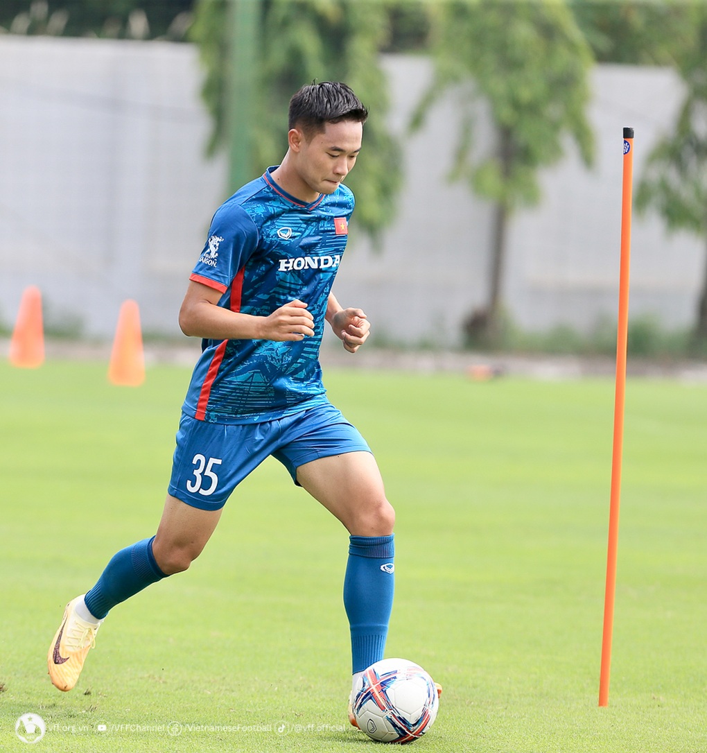Tiền đạo chơi bóng tại Hàn Quốc gây ấn tượng ở U23 Việt Nam - 1 Tiền đạo chơi bóng tại Hàn Quốc gây ấn tượng ở U23 Việt Nam - 1