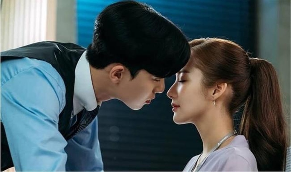 Yêu trai tân trong bí mật, hai năm sau tôi bẽ bàng nghe anh nói “không hợp” - 1