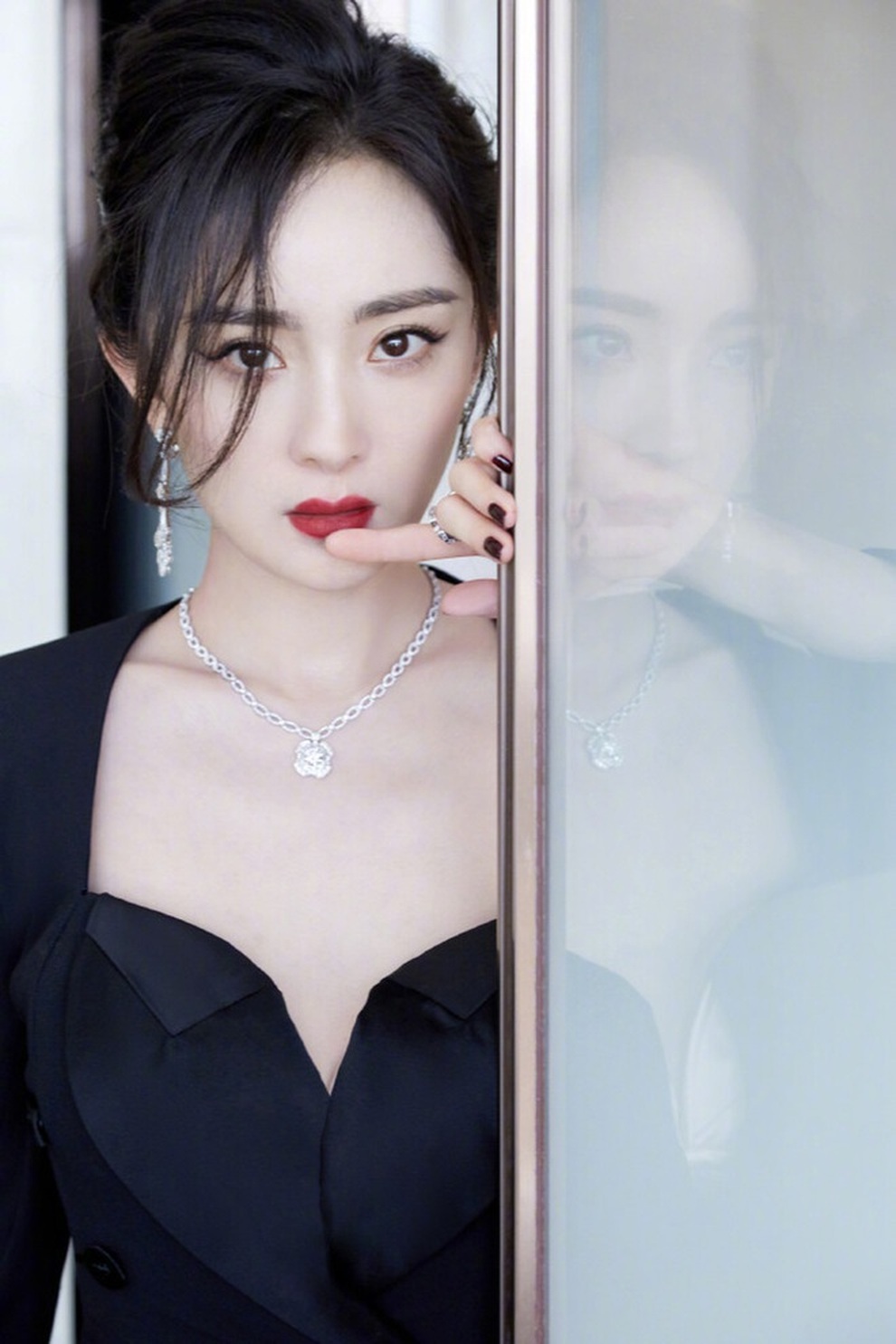 Dương Mịch ngày càng nổi tiếng, Lưu Khải Uy đã hết thời? - 2 Dương Mịch ngày càng nổi tiếng, Lưu Khải Uy đã hết thời? - 2