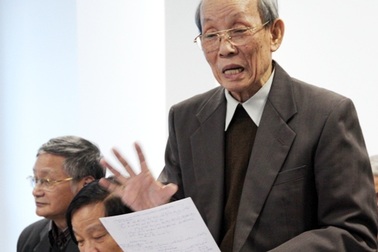 “Bộ GD-ĐT vô tình buộc các trường phải chấp nhận kỳ thi chung…”