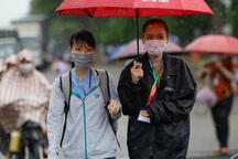 Doanh nghiệp gọi điện mời đi làm, lao động nằm nhà… lắc đầu