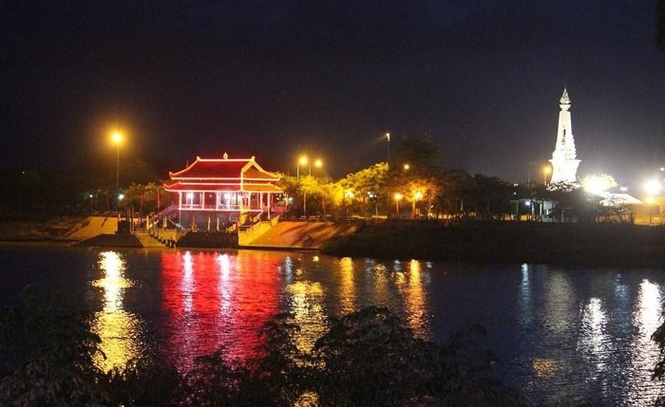 Quảng Trị bắn pháo hoa tại 3 điểm chào năm mới Canh Tý 2020 - 3 Quảng Trị bắn pháo hoa tại 3 điểm chào năm mới Canh Tý 2020 - 3