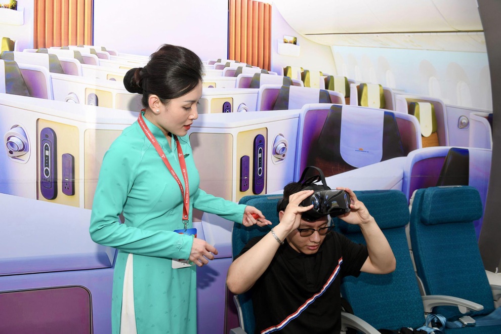 Dấu ấn Vietnam Airlines tại Triển lãm “80 năm hành trình Độc lập - Tự do - Hạnh phúc” - 6 Dấu ấn Vietnam Airlines tại Triển lãm “80 năm hành trình Độc lập - Tự do - Hạnh phúc” - 6