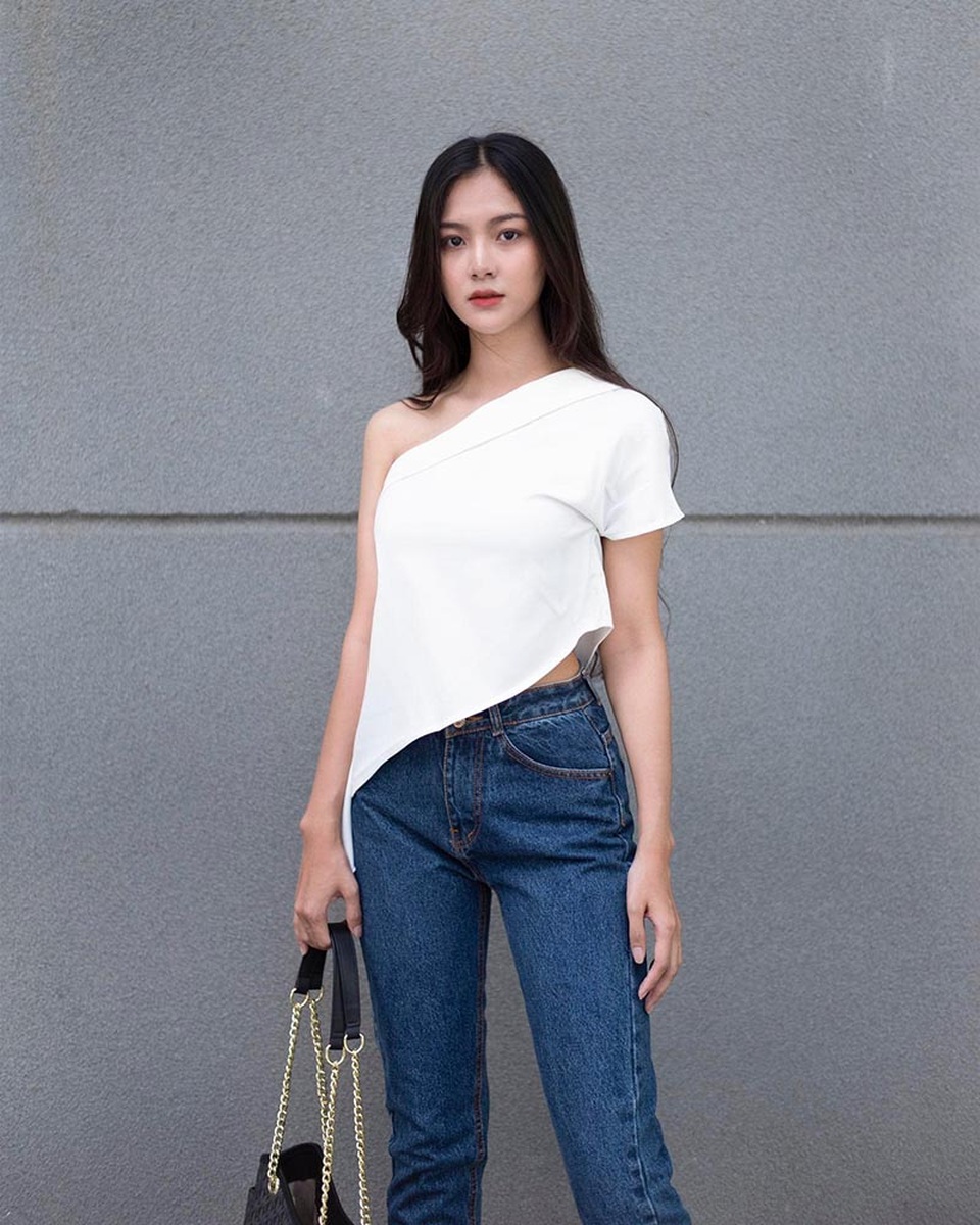 4 nữ sinh ĐH Tôn Đức Thắng sở hữu nhan sắc đẹp cuốn hút - 6 4 nữ sinh ĐH Tôn Đức Thắng sở hữu nhan sắc đẹp cuốn hút - 6