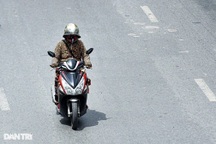 Miền Bắc nắng nóng trước khi đón mưa dông dài ngày