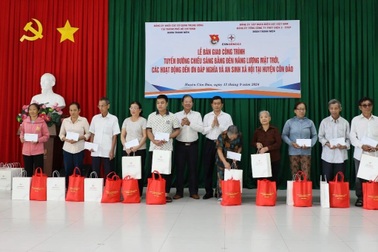 EVNGENCO3 bàn giao công trình tuyến đường chiếu sáng tại huyện Côn Đảo