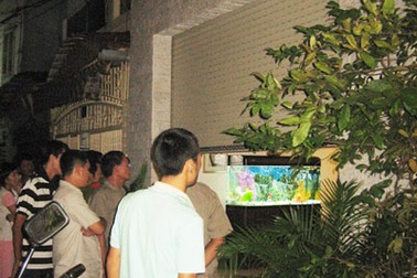 Xác chết phân hủy trong ngôi nhà 4 tầng