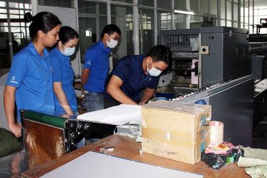 Bộ, tỉnh đánh úp văn bản, doanh nghiệp “sập bẫy”