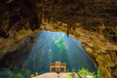 Cung điện vàng ròng - điểm du lịch mới cho những ai muốn quay lại Thái Lan