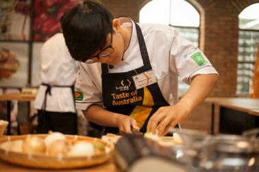 Đầu bếp trẻ Việt tranh tài với đặc sản xứ sở Chuột túi