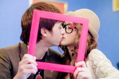 Giới trẻ háo hức đón "Valentine trắng" 14/3