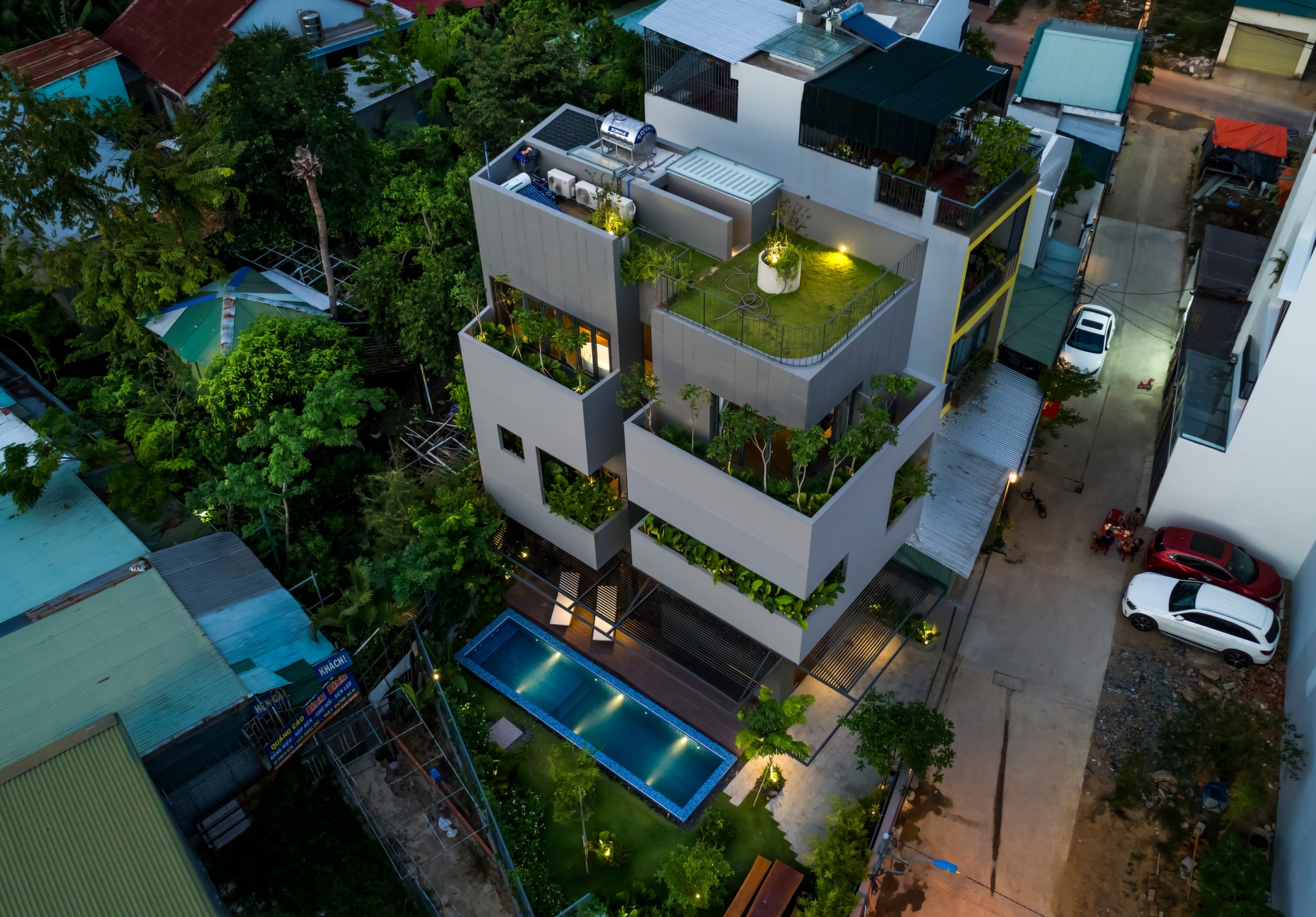 Căn nhà phố 4 tầng hóa thành resort 5 sao xanh mướt tại Khánh Hòa - 3 Căn nhà phố 4 tầng hóa thành resort 5 sao xanh mướt tại Khánh Hòa - 3
