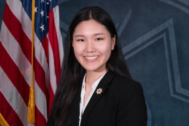 Nữ sinh 13 tuổi học đại học luật, 17 tuổi đỗ sát hạch luật sư