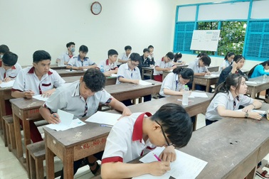 Dịch Covid-19 phức tạp, Sóc Trăng tạm dừng tuyển sinh vào lớp 10