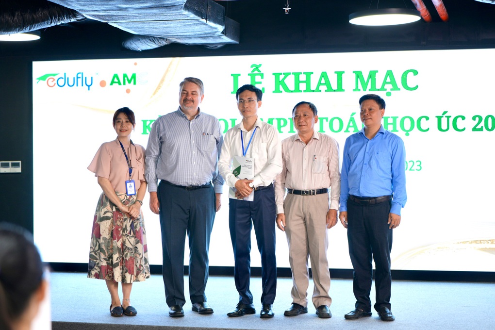 Hơn 500 thí sinh tham dự kỳ thi Olympic Toán học Úc 2023 tại trường Scotch AGS - 3 Hơn 500 thí sinh tham dự kỳ thi Olympic Toán học Úc 2023 tại trường Scotch AGS - 3
