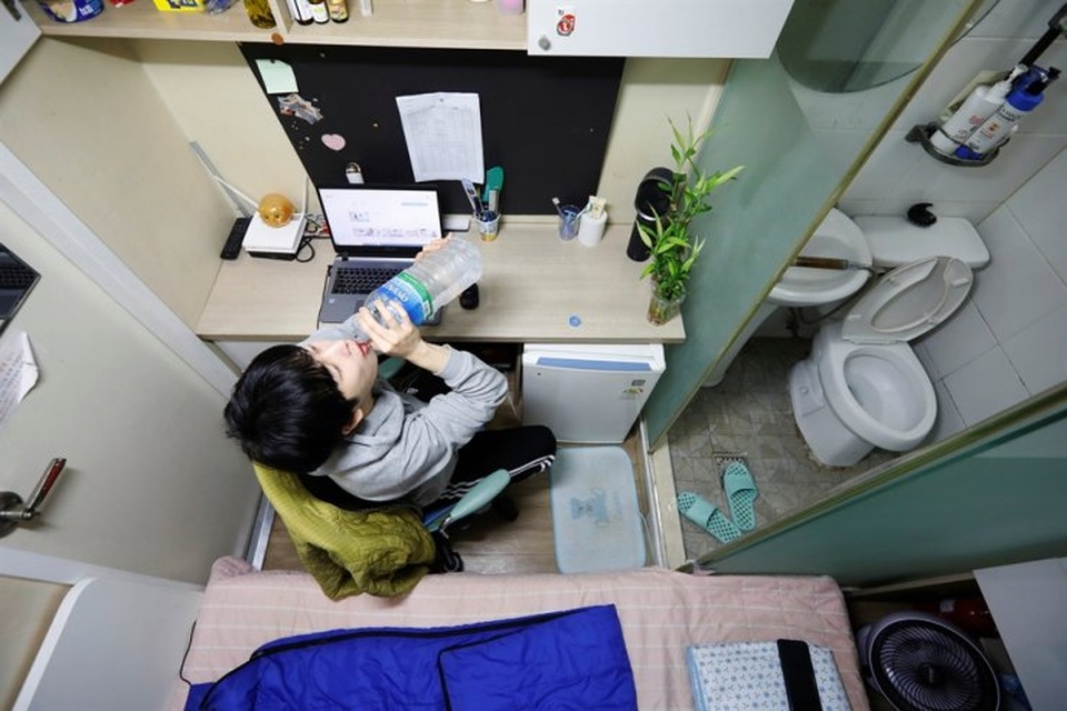 Tầng lớp “thìa đất” hé lộ góc khuất trong xã hội Hàn Quốc - 1 Tầng lớp “thìa đất” hé lộ góc khuất trong xã hội Hàn Quốc - 1