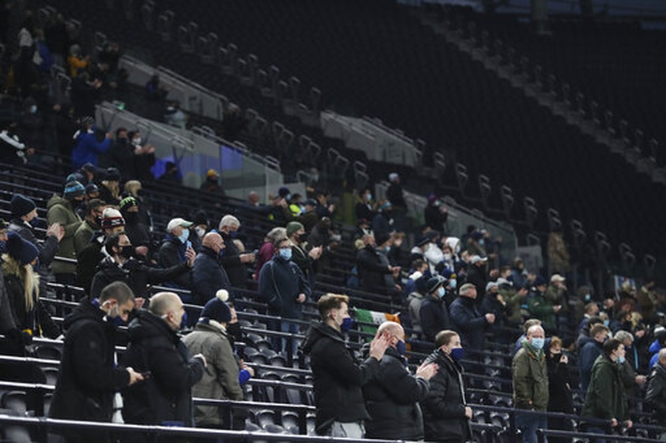 Tottenham 2-0 Arsenal: Son Heung Min tạo siêu phẩm - 14 Tottenham 2-0 Arsenal: Son Heung Min tạo siêu phẩm - 14