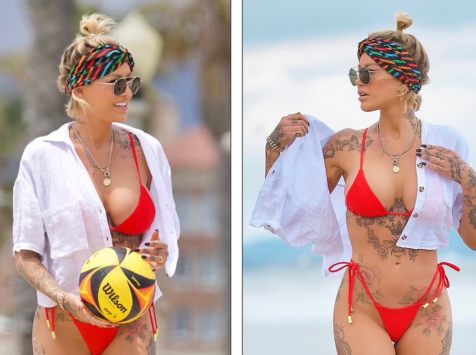 Người mẫu Tina Louise diện áo tắm bốc lửa khoe loạt hình xăm khủng - 1 Người mẫu Tina Louise diện áo tắm bốc lửa khoe loạt hình xăm khủng - 1
