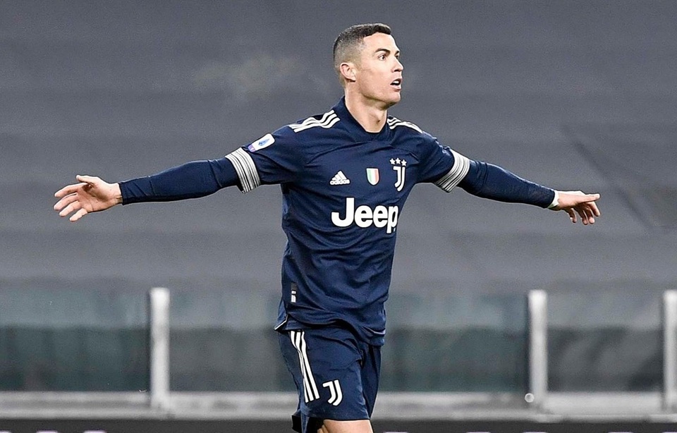C.Ronaldo trở thành cây săn bàn số 1: Hãy cứ là đại bàng sải cánh! - 2 C.Ronaldo trở thành cây săn bàn số 1: Hãy cứ là đại bàng sải cánh! - 2