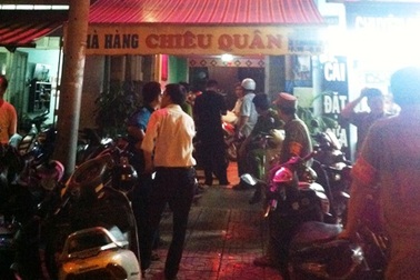 Nhà hàng thác loạn xây “hầm thoát hiểm” cho tiếp viên