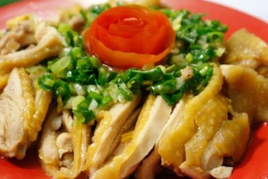 Thịt gà hấp mỡ hành mềm ngọt, béo ngậy ngon không cưỡng nổi