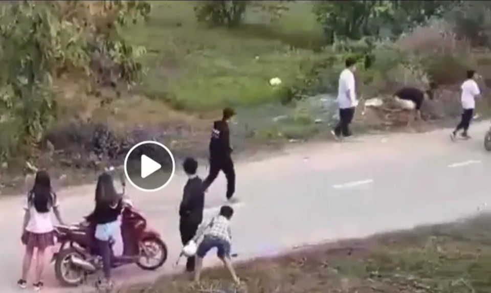 Giật mình khi học trò thích thú, hả hê với cái xấu - 2 Giật mình khi học trò thích thú, hả hê với cái xấu - 2