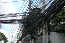 Tăng phí thuê cột điện: Chưa có hồi kết