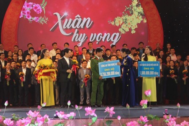 Vinh danh cá nhân, tập thể đóng góp nổi bật cho công tác an sinh xã hội