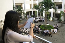 Chùm ảnh: Hồi hộp trước buổi thi đầu tiên