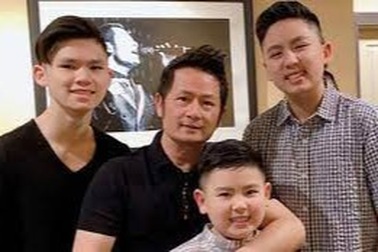 Bằng Kiều chu cấp cho vợ cũ hơn 2 tỷ mỗi năm để nuôi ba con trai